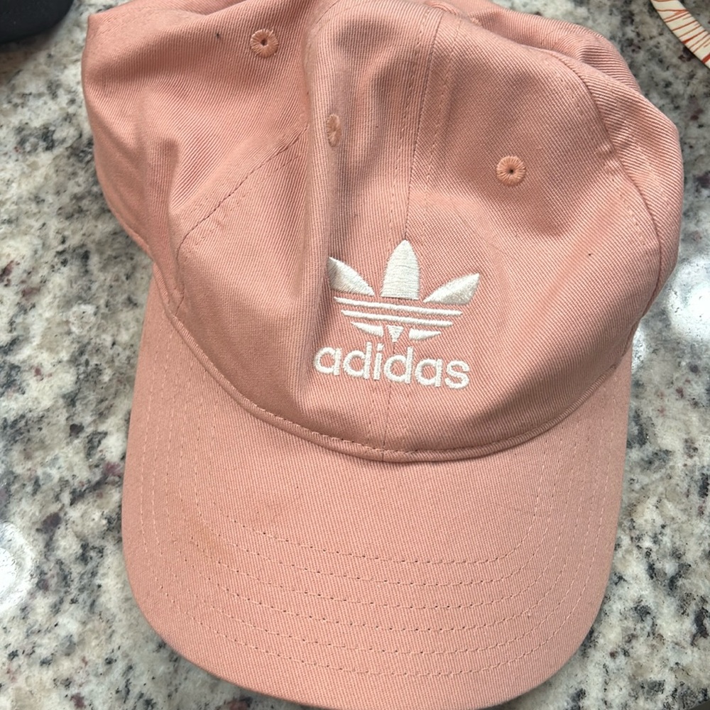 Hats adidas (black) NYC (Tan) adidas (black) Yankees (black) adidas (blush)